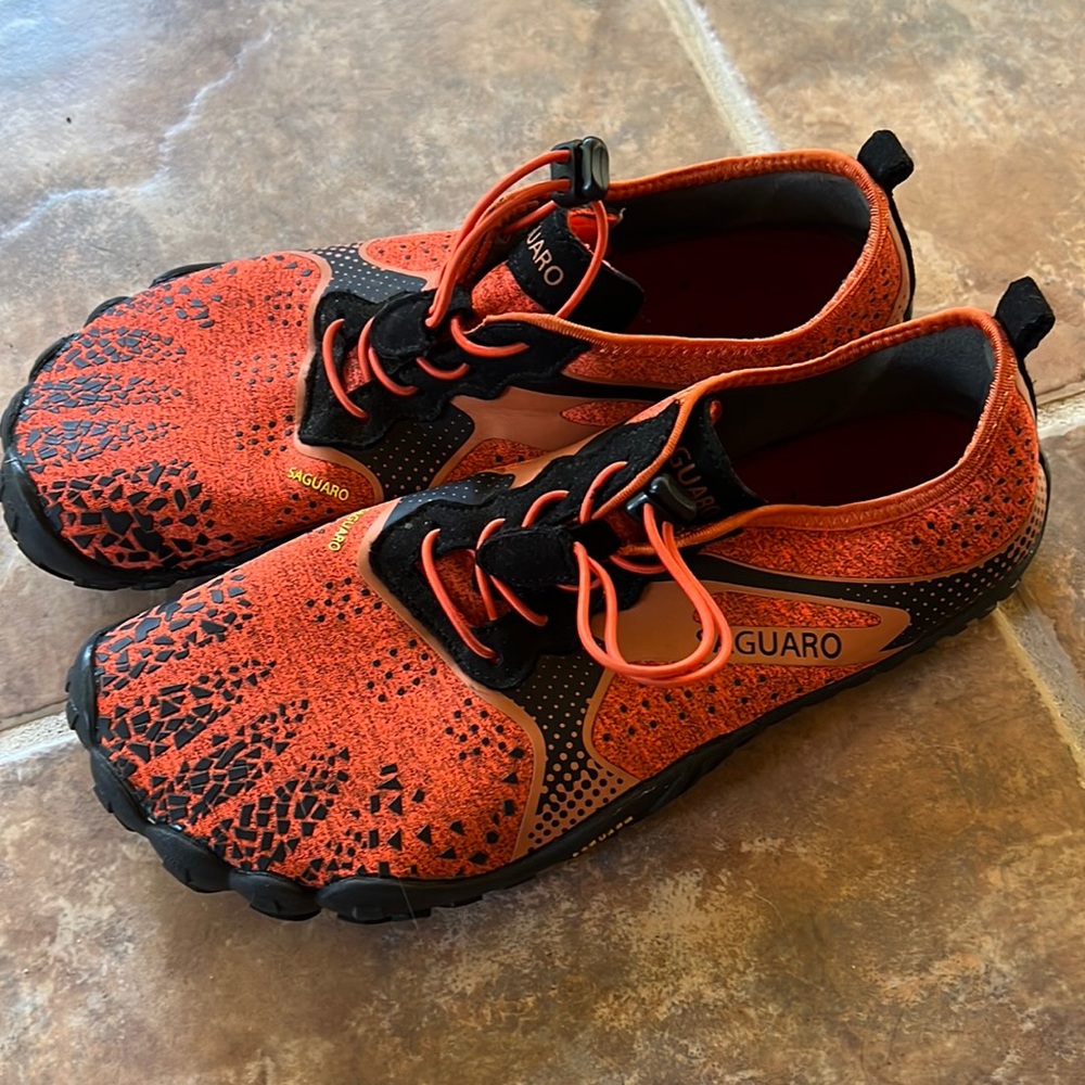 Unisex Barefoot water shoes by Sagauro.  Size 41